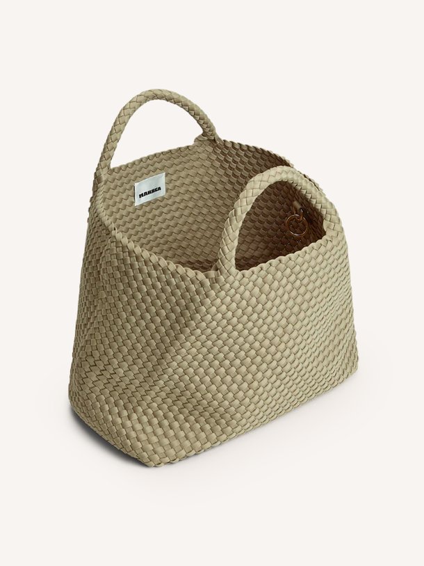 Ontdek de Gevlochten handtas large van Marrea in de kleur Taupe bij Orangebag. Op werkdagen voor 21:45 besteld, morgen in huis.