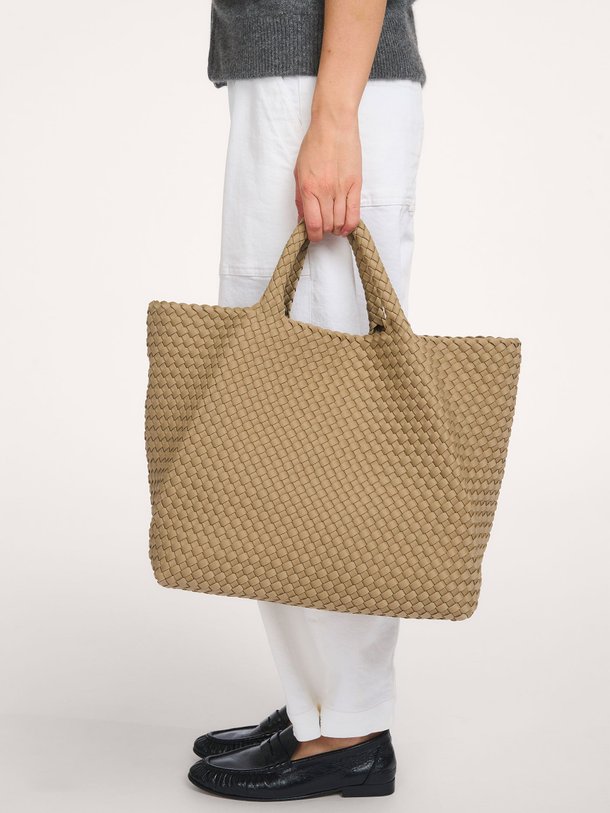 Ontdek de Gevlochten handtas large van Marrea in de kleur Taupe bij Orangebag. Op werkdagen voor 21:45 besteld, morgen in huis.