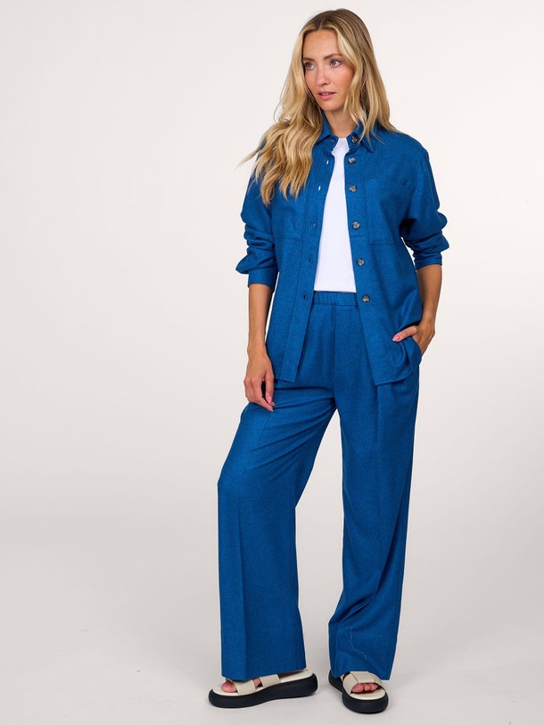 Ontdek de Ola viscose/wolmix broek van Graumann in de kleur blauw bij Orangebag. Op werkdagen voor 21:45 besteld, morgen in huis.