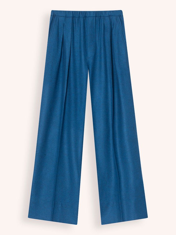 Ontdek de Ola viscose/wolmix broek van Graumann in de kleur blauw bij Orangebag. Op werkdagen voor 21:45 besteld, morgen in huis.