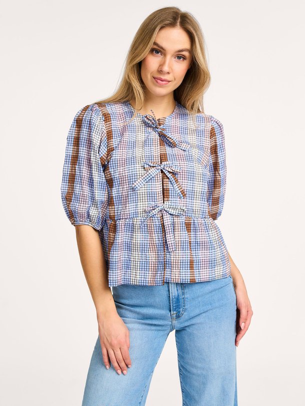 Ontdek de Serena organic cotton mix top van By-Bar in de kleur blauw bij Orangebag. Op werkdagen voor 21:45 besteld, morgen in huis.