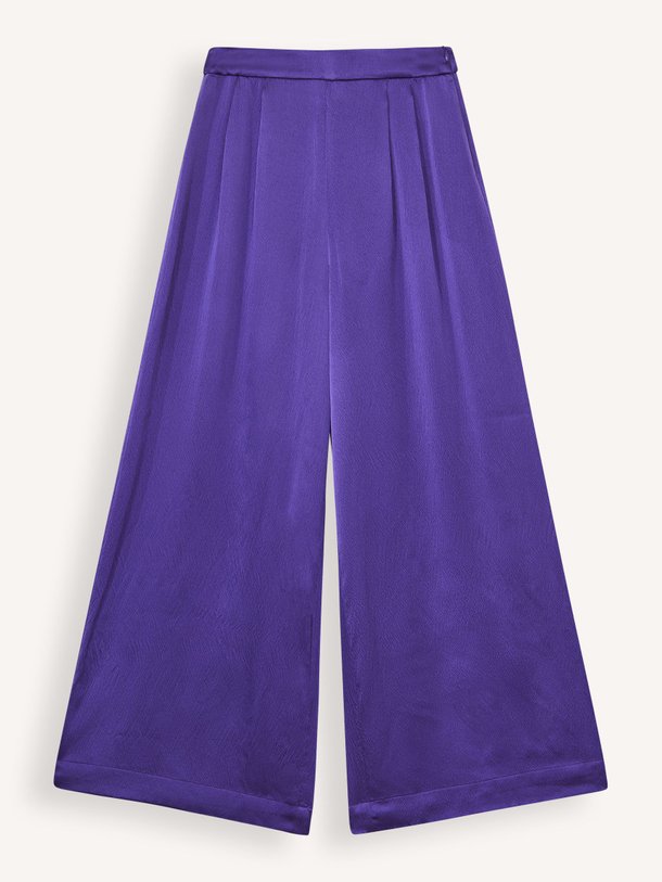 Ontdek de Swan zijden broek van Karma Koma in de kleur paars bij Orangebag. Op werkdagen voor 21:45 besteld, morgen in huis.