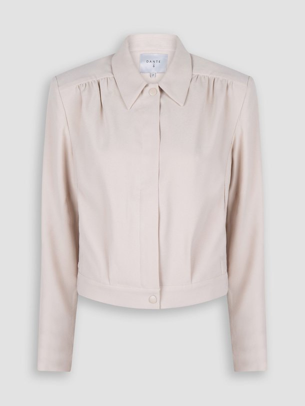 Ontdek de Famke geweven cropped jasje van Dante 6 in de kleur ecru bij Orangebag. Op werkdagen voor 21:45 besteld, morgen in huis.