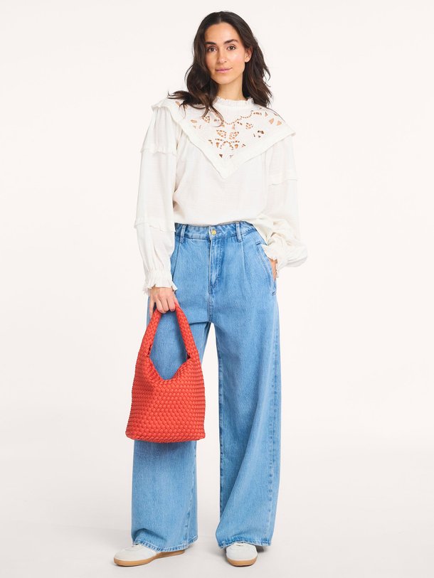 Ontdek de Bowie katoenen top van By-Bar in de kleur Off-white bij Orangebag. Op werkdagen voor 21:45 besteld, morgen in huis.