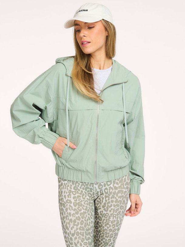 Ontdek de Jaro geweven jack van Lala Berlin in de kleur Lichtgroen bij Orangebag. Op werkdagen voor 21:45 besteld, morgen in huis.