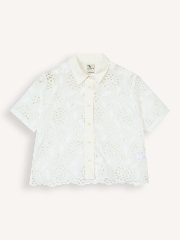 Ontdek de Flavia katoenmix blouse van Sacrécoeur in de kleur Wit bij Orangebag. Op werkdagen voor 21:45 besteld, morgen in huis.