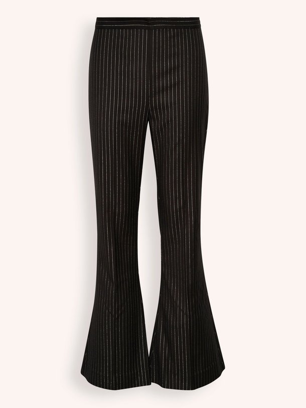 Ontdek de Caylina viscosemix flared broek met lurex van Gestuz in de kleur zwart bij Orangebag. Op werkdagen voor 21:45 besteld, morgen in huis.