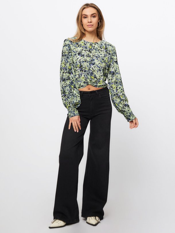 Ontdek de Jilly viscose top met print van Gestuz in de kleur limegroen bij Orangebag. Op werkdagen voor 21:45 besteld, morgen in huis.