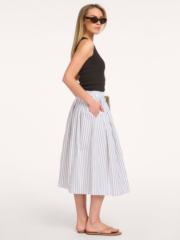 Ontdek de Cinley katoenmix gestreepte midi rok van Bellerose in de kleur Blauw bij Orangebag. Op werkdagen voor 21:45 besteld, morgen in huis.