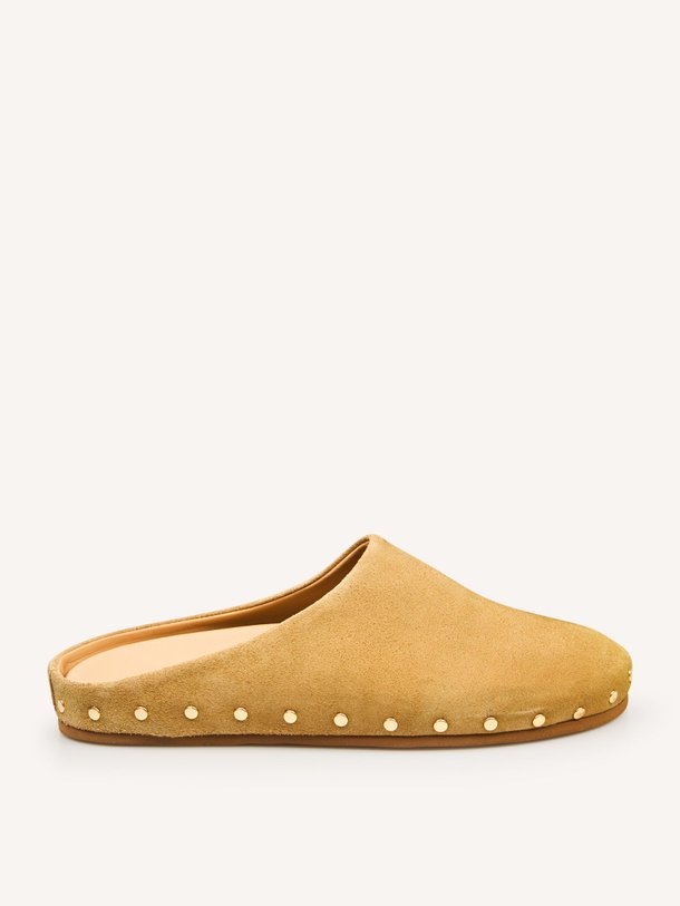 Ontdek de Suède muiltjes met studs van Posa in de kleur Camel bij Orangebag. Op werkdagen voor 21:45 besteld, morgen in huis.