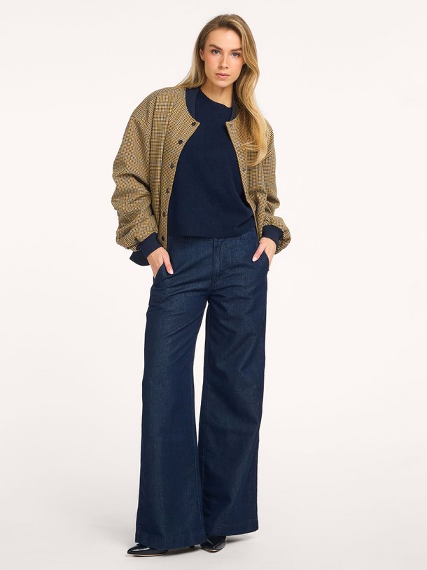 Ontdek de Mid waist wide leg jeans met lurex van Summum in de kleur Donkerblauw bij Orangebag. Op werkdagen voor 21:45 besteld, morgen in huis.
