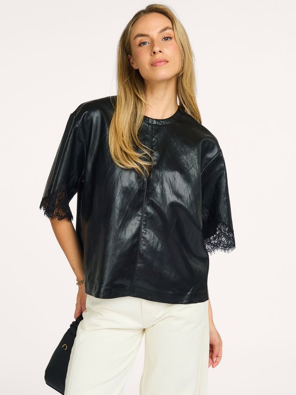 Co'Couture Gittcc Box Lace Tee Ontdek de GittCC Box Lace Tee van Co'Couture bij Orangebag. Op werkdagen voor 21:45 besteld, morgen in huis.
