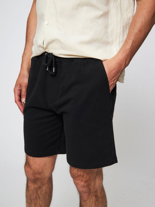 Ontdek de Organic cotton sweatshort van Colorful Standard in de kleur zwart bij Orangebag. Op werkdagen voor 21:45 besteld, morgen in huis.