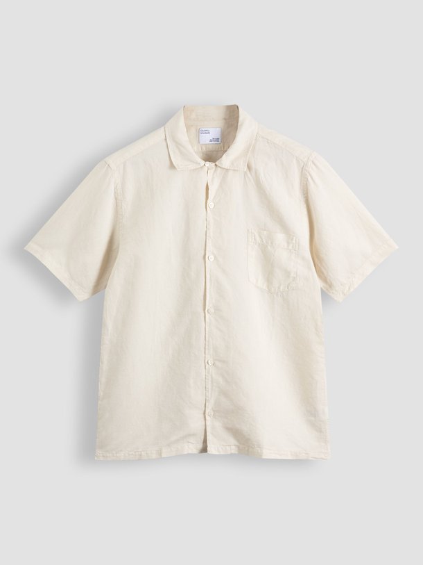 Ontdek de Organic cotton/linen mix overhemd van Colorful Standard in de kleur off-white bij Orangebag. Op werkdagen voor 21:45 besteld, morgen in huis.