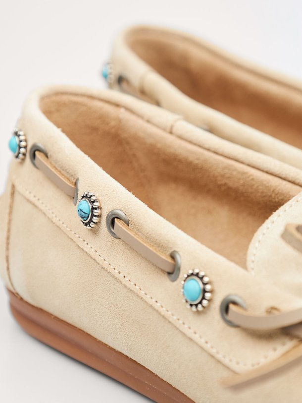 Ontdek de Suède loafers van Posa in de kleur Beige bij Orangebag. Op werkdagen voor 21:45 besteld, morgen in huis.