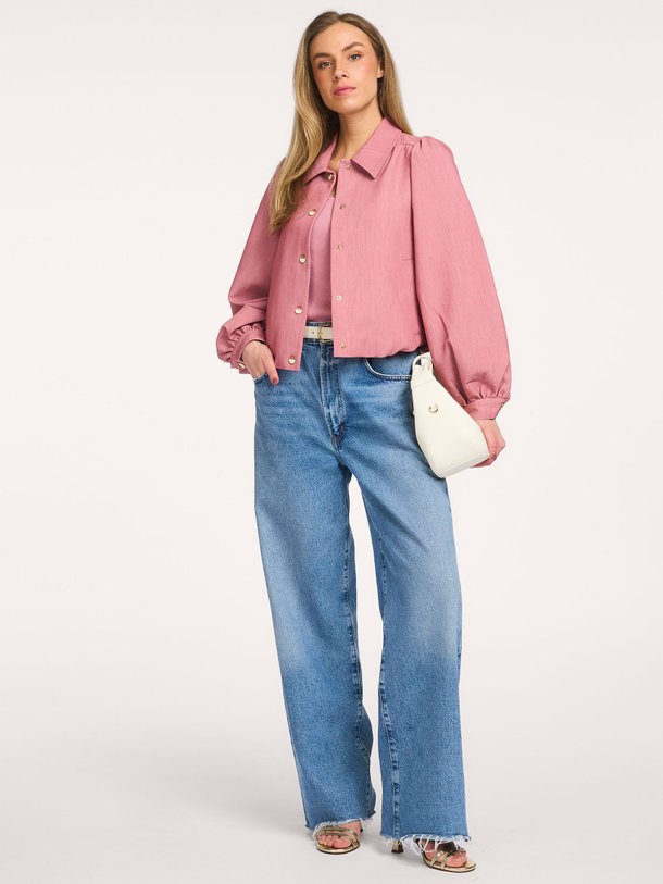 Ontdek de Sandy viscosemix jasje van Aaiko in de kleur Roze bij Orangebag. Op werkdagen voor 21:45 besteld, morgen in huis.