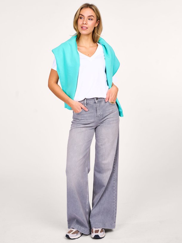 Ontdek de Katoenen T-shirt van Yaya in de kleur wit bij Orangebag. Op werkdagen voor 21:45 besteld, morgen in huis.