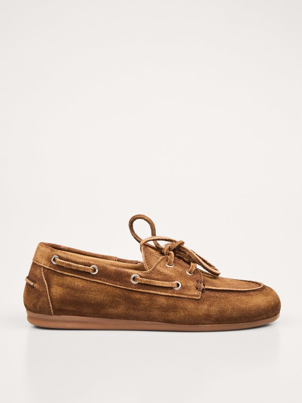 Ontdek de Suéde loafers van Posa in de kleur donkerbruin bij Orangebag. Op werkdagen voor 21:45 besteld, morgen in huis.