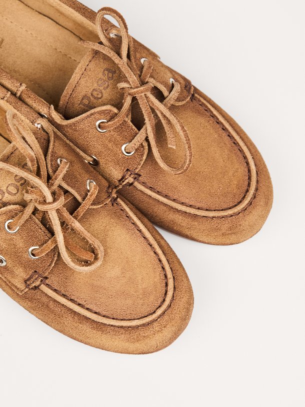 Ontdek de Suéde loafers van Posa in de kleur donkerbruin bij Orangebag. Op werkdagen voor 21:45 besteld, morgen in huis.