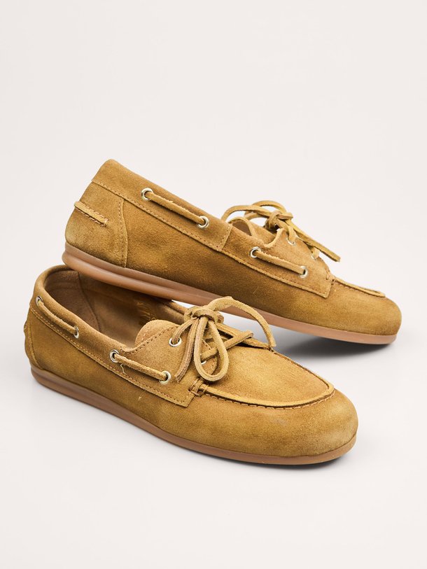 Ontdek de Suéde loafers van Posa in de kleur camel bij Orangebag. Op werkdagen voor 21:45 besteld, morgen in huis.