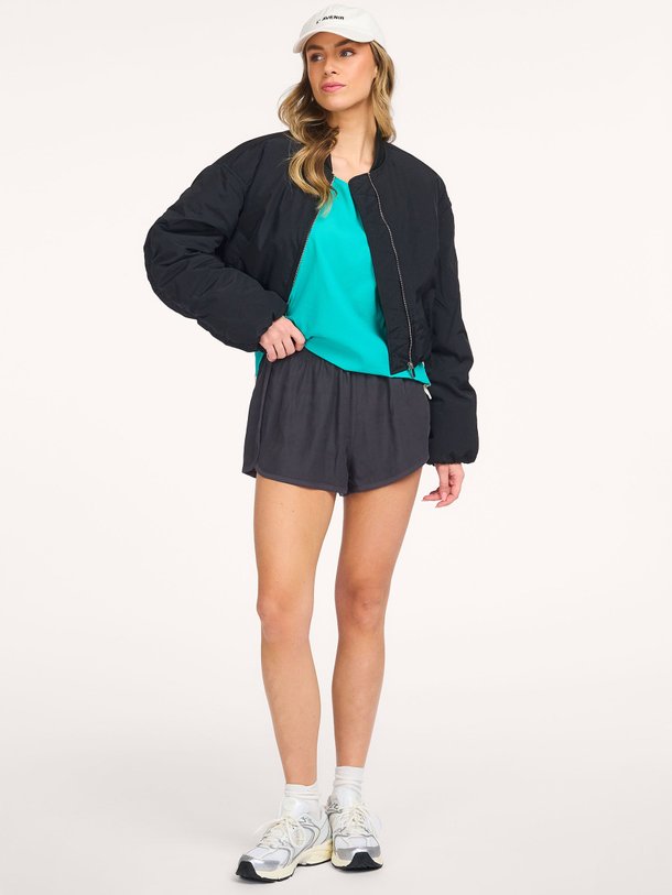 Ontdek de Ysoli modalmix short van American Vintage in de kleur Antraciet bij Orangebag. Op werkdagen voor 21:45 besteld, morgen in huis.