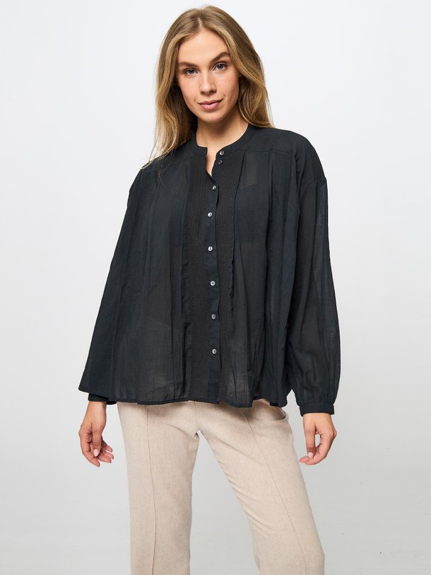 Ontdek de Irem katoenen top van Ruby Tuesday in de kleur zwart bij Orangebag. Op werkdagen voor 21:45 besteld, morgen in huis.