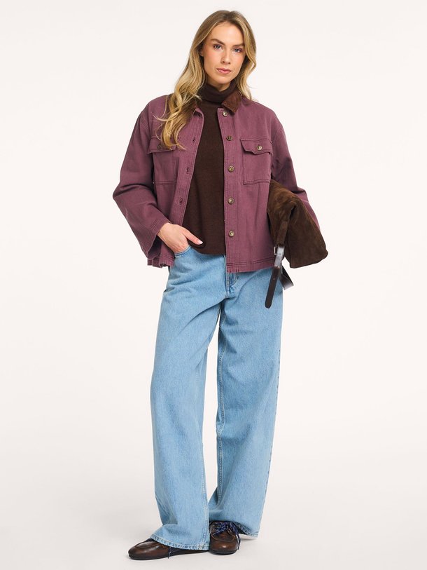 Ontdek de Mauve denim jack van Frnch in de kleur Aubergine bij Orangebag. Op werkdagen voor 21:45 besteld, morgen in huis.