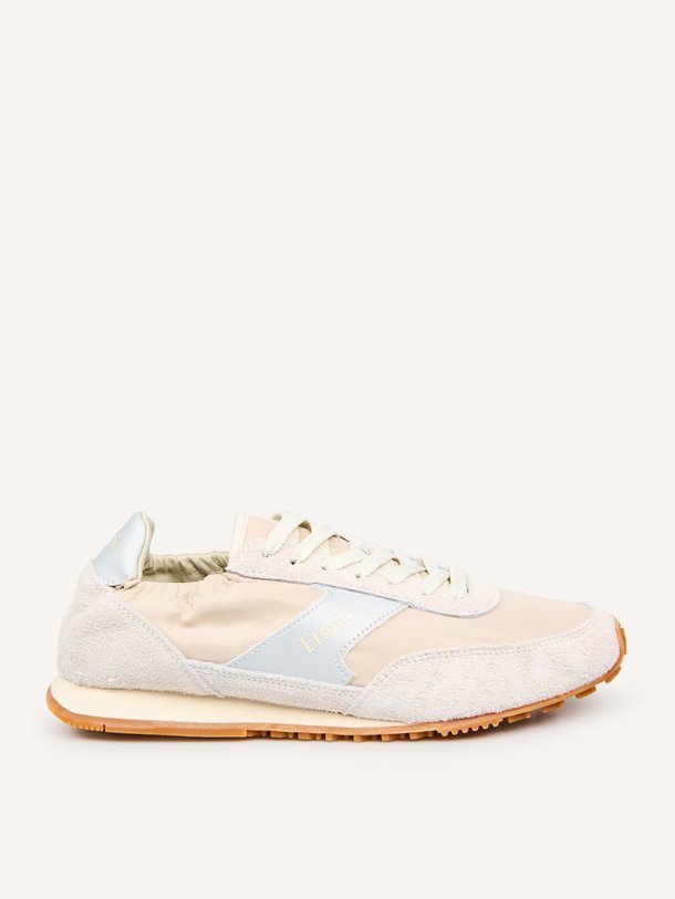 Ontdek de Trans AM suède sneakers van Etonic in de kleur Beige bij Orangebag. Op werkdagen voor 21:45 besteld, morgen in huis.