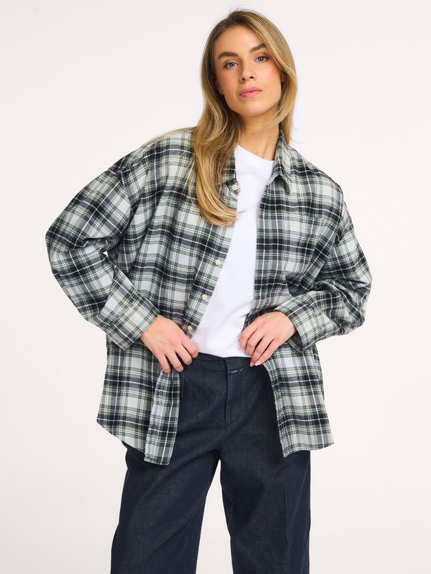 Ontdek de Katoenen geruite blouse van Denimist in de kleur Donkergroen bij Orangebag. Op werkdagen voor 21:45 besteld, morgen in huis.