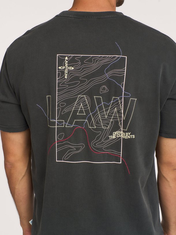 Ontdek de OCEANA ARTWORK TEE van Law of the Sea bij Orangebag. Op werkdagen voor 21:45 besteld, morgen in huis.