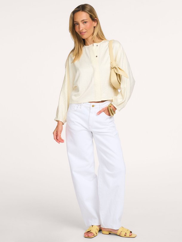 Ontdek de Camell geweven blouse van Ruby Tuesday in de kleur Crème bij Orangebag. Op werkdagen voor 21:45 besteld, morgen in huis.