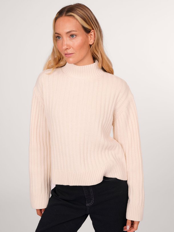 Ontdek de Fulton wolmix rib coltrui van Modstrom in de kleur zand bij Orangebag. Op werkdagen voor 21:45 besteld, morgen in huis.