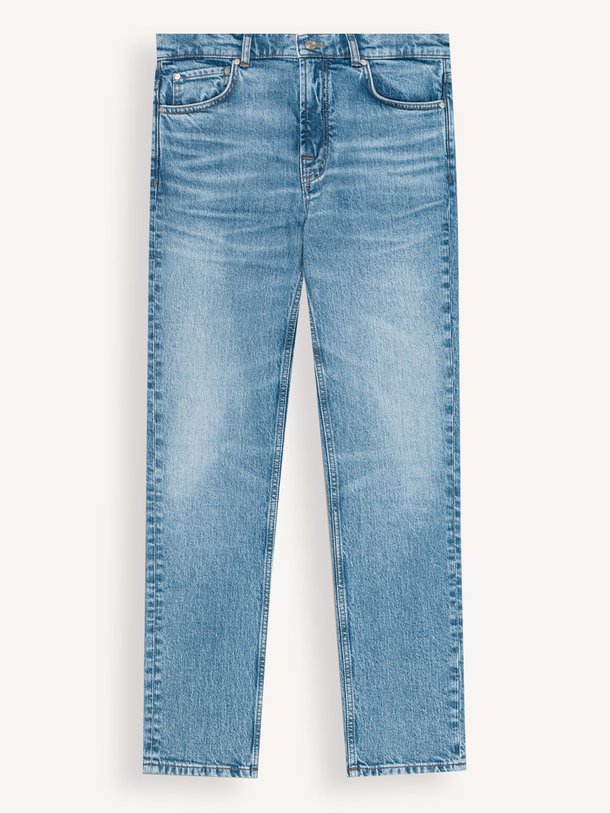 Ontdek de Tony regular waist straight fit jeans van NN.07 in de kleur blauw bij Orangebag. Op werkdagen voor 21:45 besteld, morgen in huis.