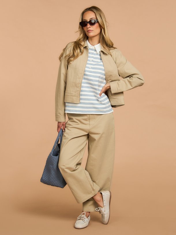 Ontdek de Cindy katoenen broek van My Essential Wardrobe in de kleur Beige bij Orangebag. Op werkdagen voor 21:45 besteld, morgen in huis.