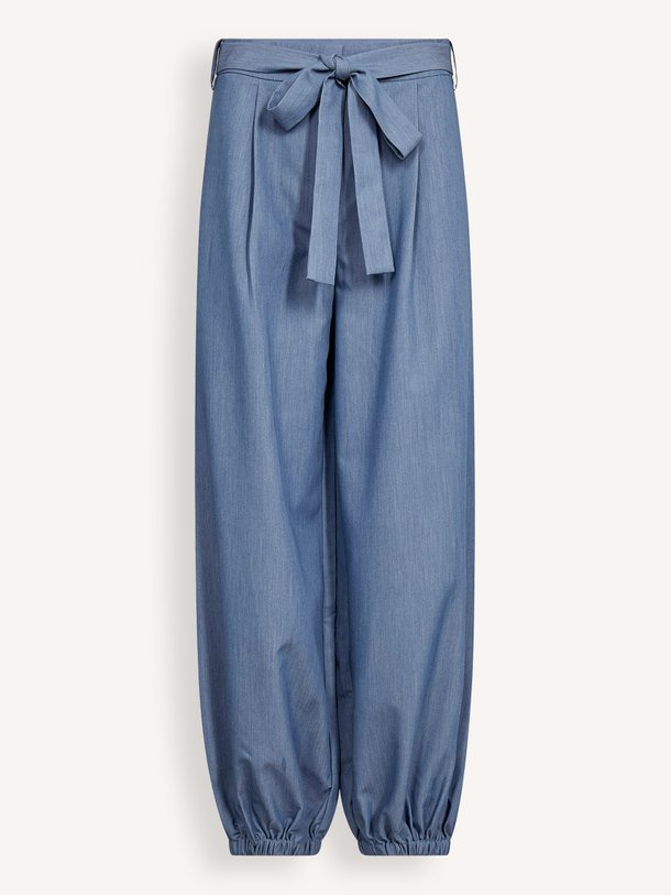 Ontdek de Elly viscosemix stretch balloon broek van Co'Couture in de kleur Blauw bij Orangebag. Op werkdagen voor 21:45 besteld, morgen in huis.