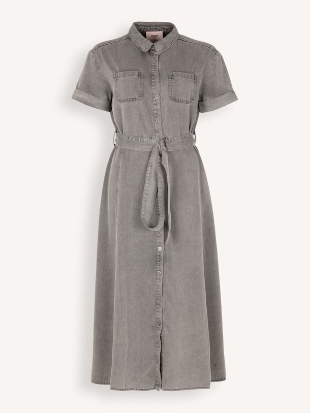 Ontdek de Denver, tencel doorknoopjurk van Freebird bij Orangebag. Op werkdagen voor 21:45 besteld, morgen in huis.
