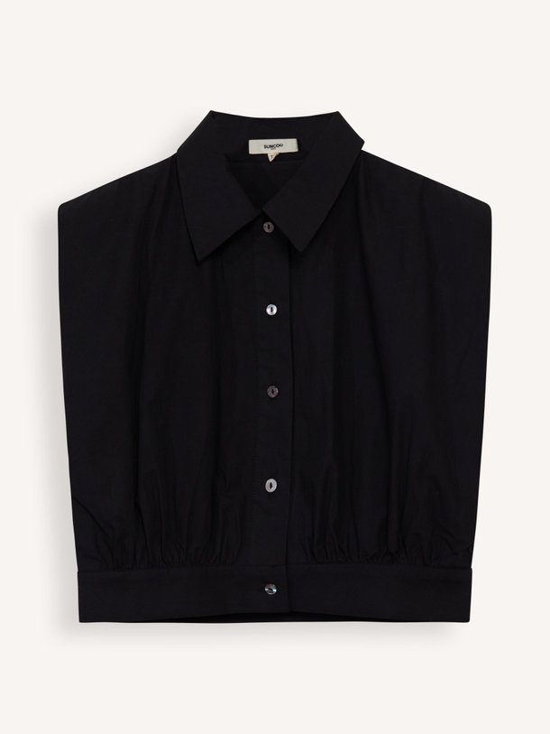 Ontdek de Lazur organic cotton blouse van Suncoo in de kleur zwart bij Orangebag. Op werkdagen voor 21:45 besteld, morgen in huis.
