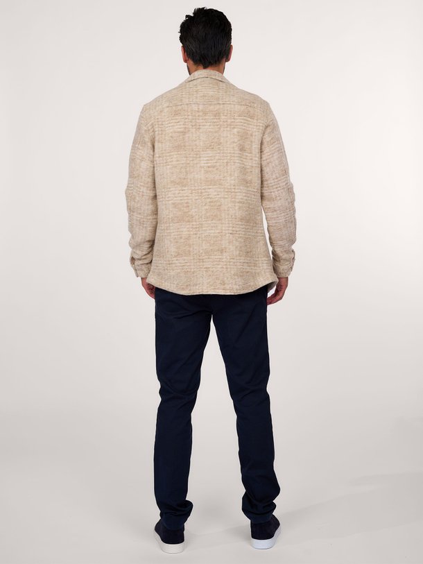 Ontdek de Wolmix geruit overshirt met structuur van Profuomo in de kleur zand bij Orangebag. Op werkdagen voor 21:45 besteld, morgen in huis.