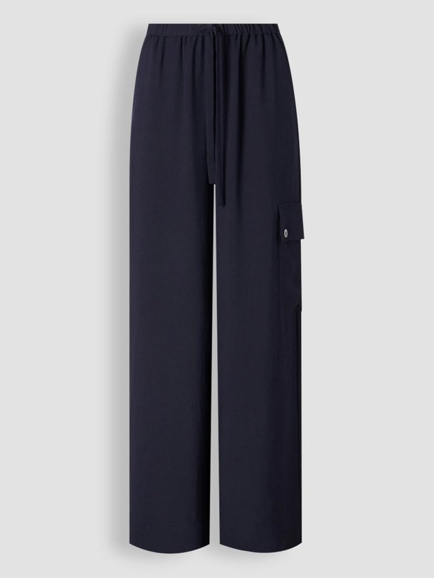 Ontdek de Geweven cargo broek van Zenggi in de kleur donkerblauw bij Orangebag. Op werkdagen voor 21:45 besteld, morgen in huis.