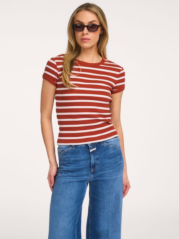 Ontdek de Katoenmix gestreept rib T-shirt van Closed in de kleur Steenrood bij Orangebag. Op werkdagen voor 21:45 besteld, morgen in huis.
