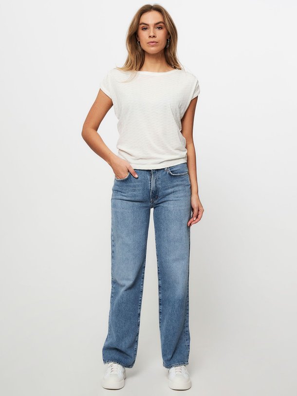 Ontdek de Sixtojacquard lyocell/katoenmix top met dessin van Sessun in de kleur off-white bij Orangebag. Op werkdagen voor 21:45 besteld, morgen in huis.