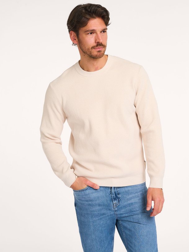 Ontdek de Danny ribgebreide trui van NN.07 in de kleur Ecru bij Orangebag. Op werkdagen voor 21:45 besteld, morgen in huis.