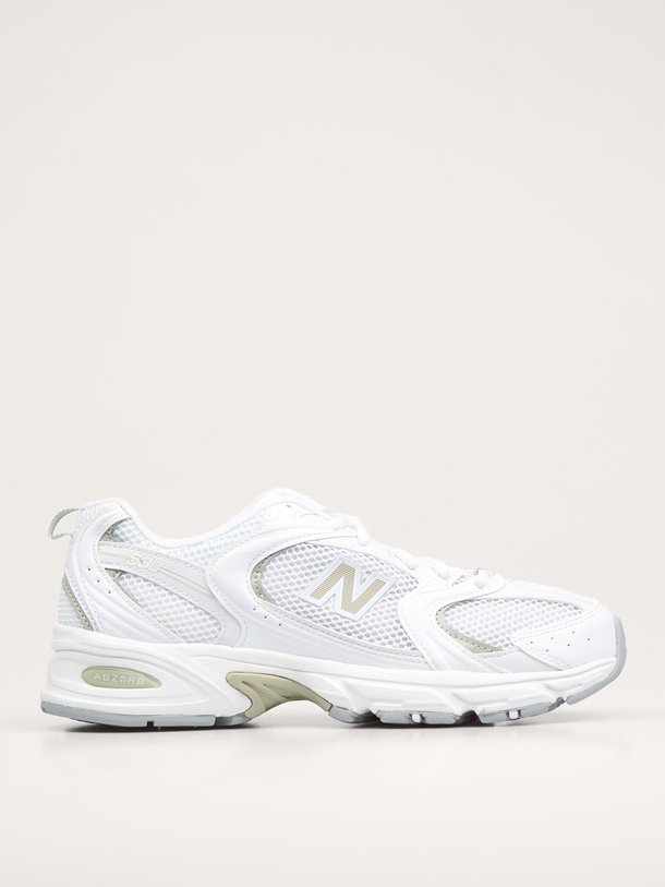 Ontdek de U530 lederen sneakers met mesh van New Balance in de kleur off-white bij Orangebag. Op werkdagen voor 21:45 besteld, morgen in huis.