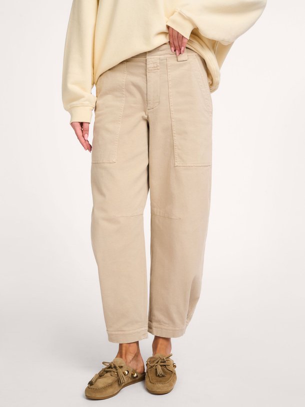 Toral Killian suède loafers - Camel Ontdek de Killian suède loafers van Toral in de kleur Camel bij Orangebag. Op werkdagen voor 21:45 besteld, morgen in huis.