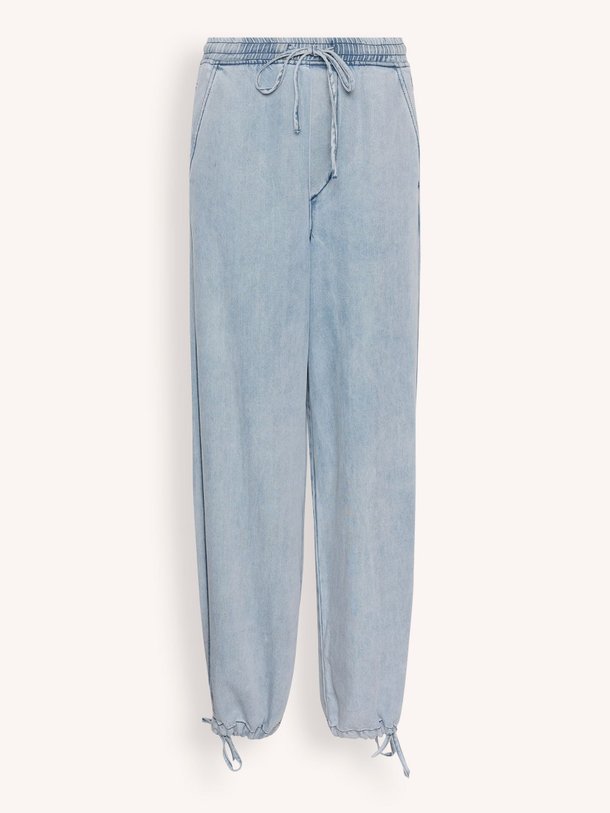 Ontdek de Felina mid waist loose fit non-stretch jeans van Gestuz in de kleur blauw bij Orangebag. Op werkdagen voor 21:45 besteld, morgen in huis.