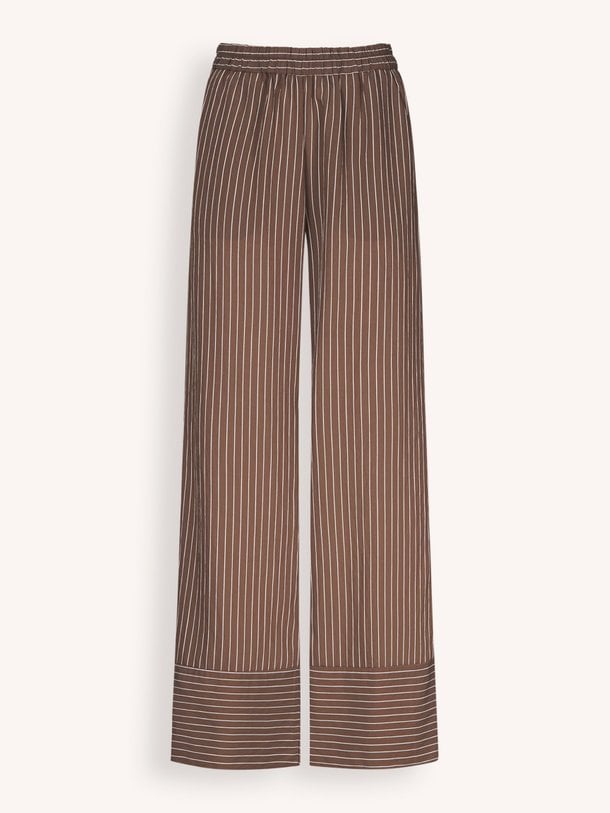Ontdek de Trousers van No Man's Land bij Orangebag. Op werkdagen voor 21:45 besteld, morgen in huis.
