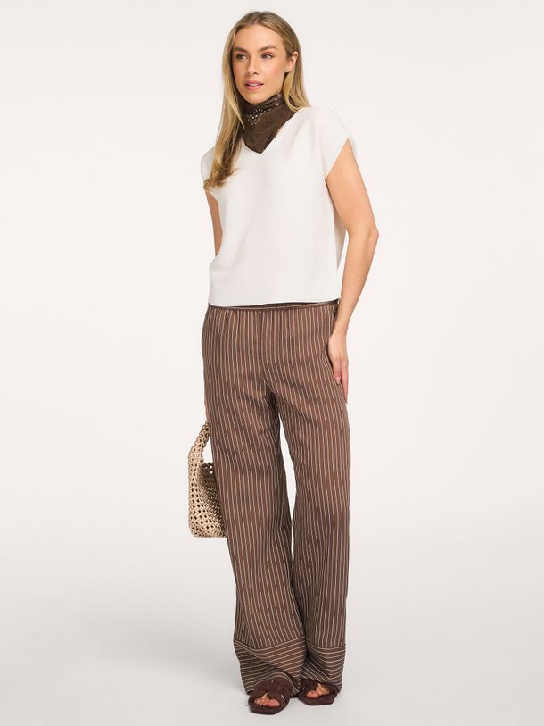 Ontdek de Trousers van No Man's Land bij Orangebag. Op werkdagen voor 21:45 besteld, morgen in huis.