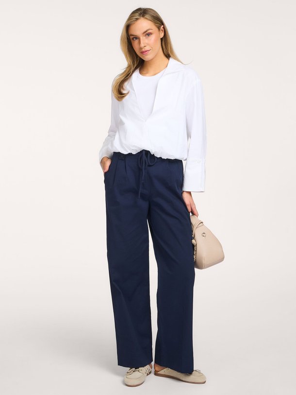 Ontdek de Katoenmix broek van Yaya in de kleur Donkerblauw bij Orangebag. Op werkdagen voor 21:45 besteld, morgen in huis.