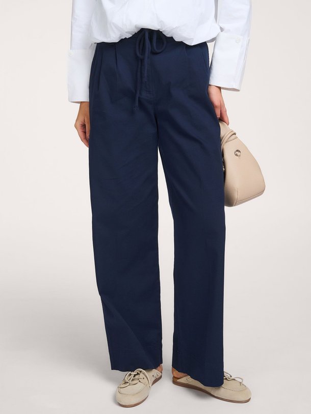 Ontdek de Katoenmix broek van Yaya in de kleur Donkerblauw bij Orangebag. Op werkdagen voor 21:45 besteld, morgen in huis.
