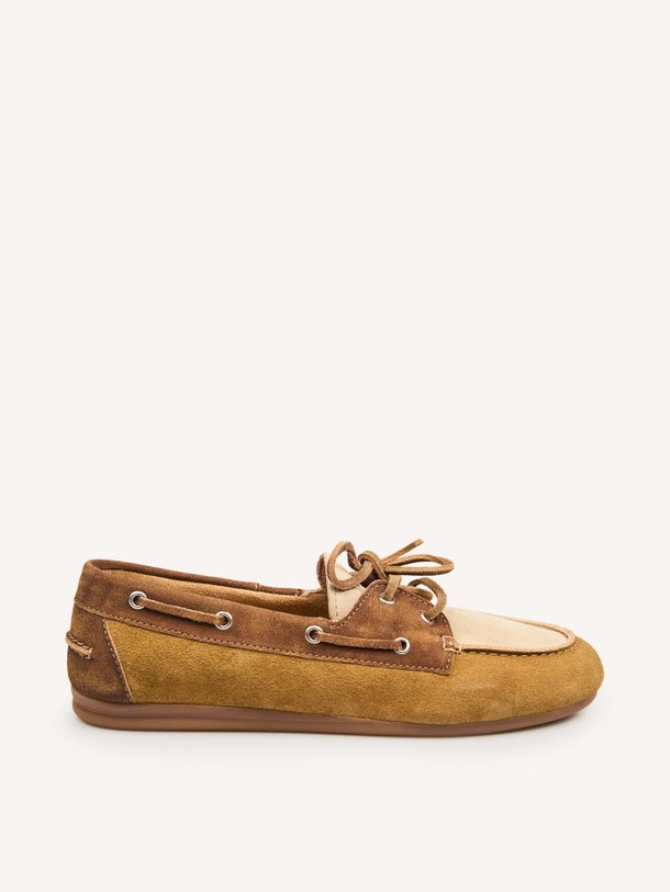 Ontdek de Suède loafers van Posa in de kleur Lichtbruin bij Orangebag. Op werkdagen voor 21:45 besteld, morgen in huis.
